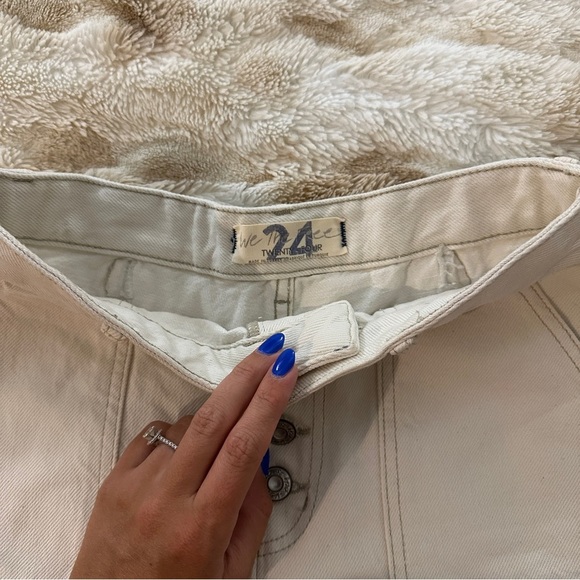 Free People We The Free Jesse Carpenter Shorts Cutoff Denim Off White Size: 24 - Picture 5 of 6